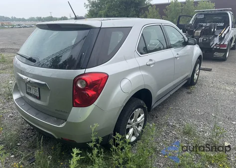 2015 Chevrolet Equinox Ls z USA, uszkodzony, nr VIN 1GNFLEEK5FZ139870